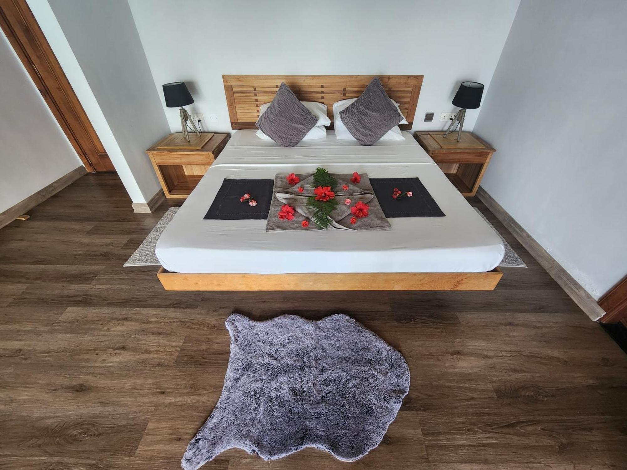 Marquise & Infinity Villas Glacis  Luaran gambar